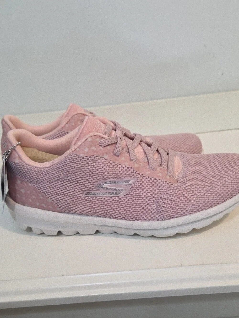 Skechers Women's Lightweight Mesh Athletic Sneaker - Light Pink NWT Size 7 - Picture 2 of 8